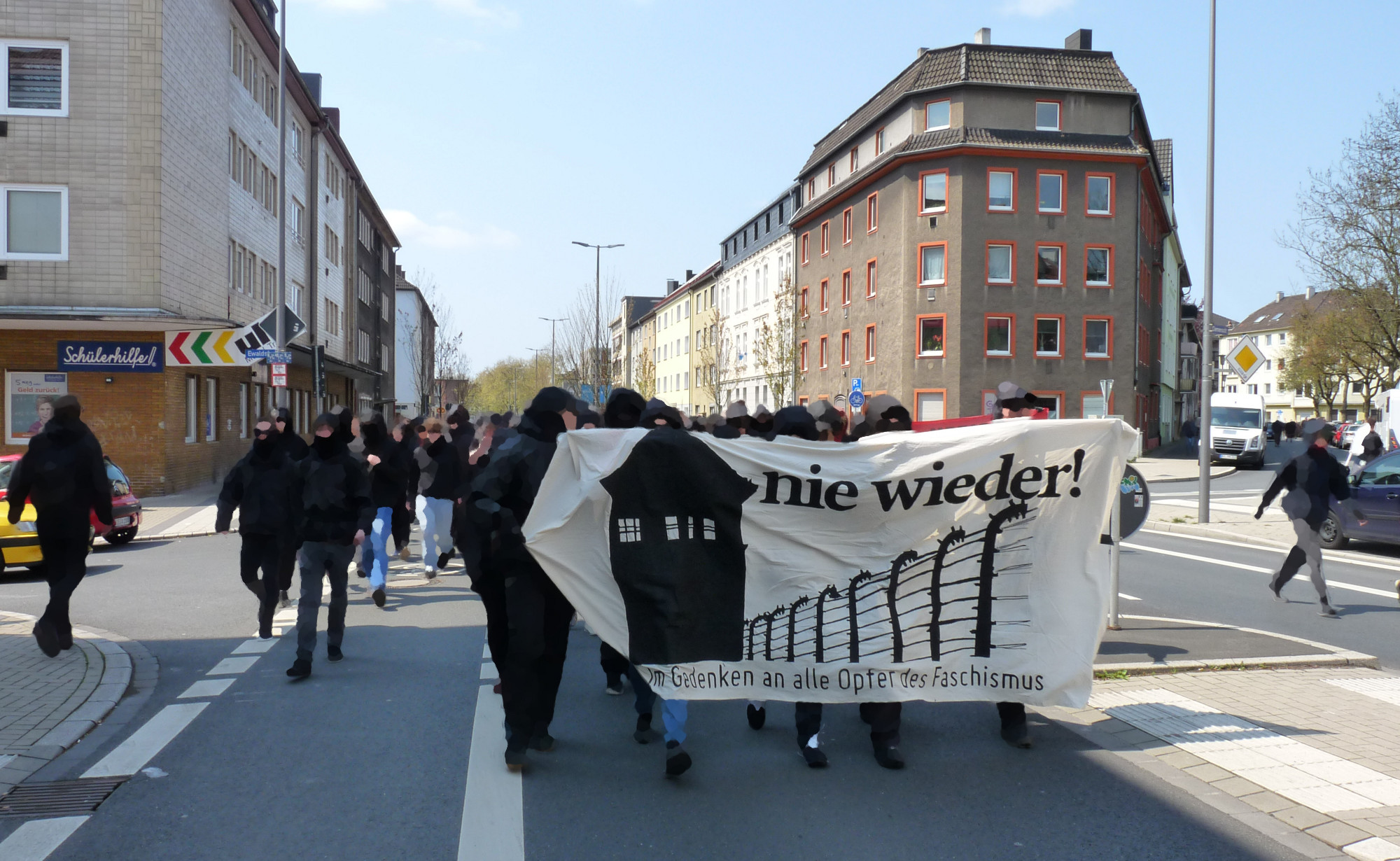 Antifa-Spontandemo auf der Oskar-Hoffmann Straße